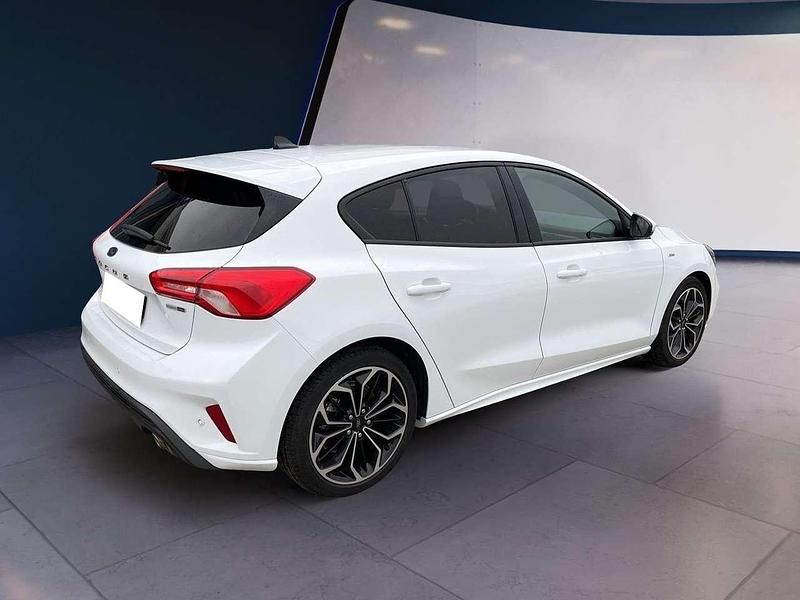 Usata Ford Focus ST-Line 125 CV (91 kW) 2022 Bianco Utilitaria