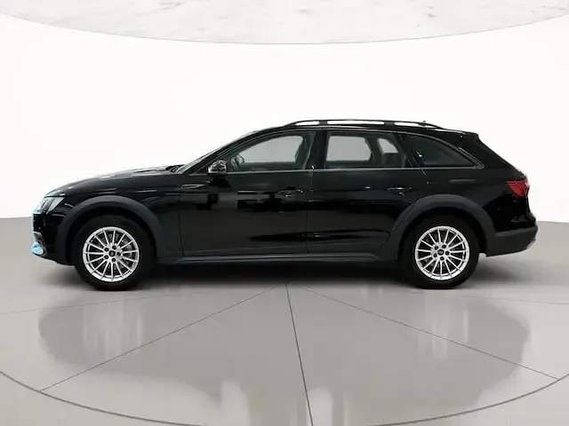 Usata Audi A4 Allroad Business 204 CV (150 kW) 2024 Nero brillante Station wagon