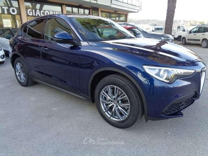 Usata Alfa Romeo Stelvio Executive 190 CV (139 kW) 2019 Blu/azzurro SUV