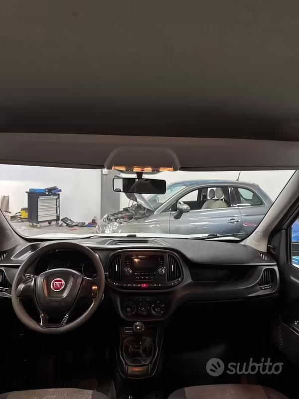 Usata Fiat Doblò 120 CV (88 kW) 2019 Bianco Monovolume