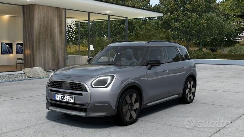 Usata Mini Countryman Favoured 169 CV (124 kW) 2024 Argento SUV