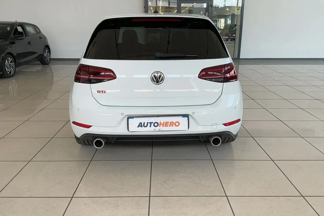 Usata VW Golf VII GTI 245 CV (180 kW) 2019 Bianco Utilitaria