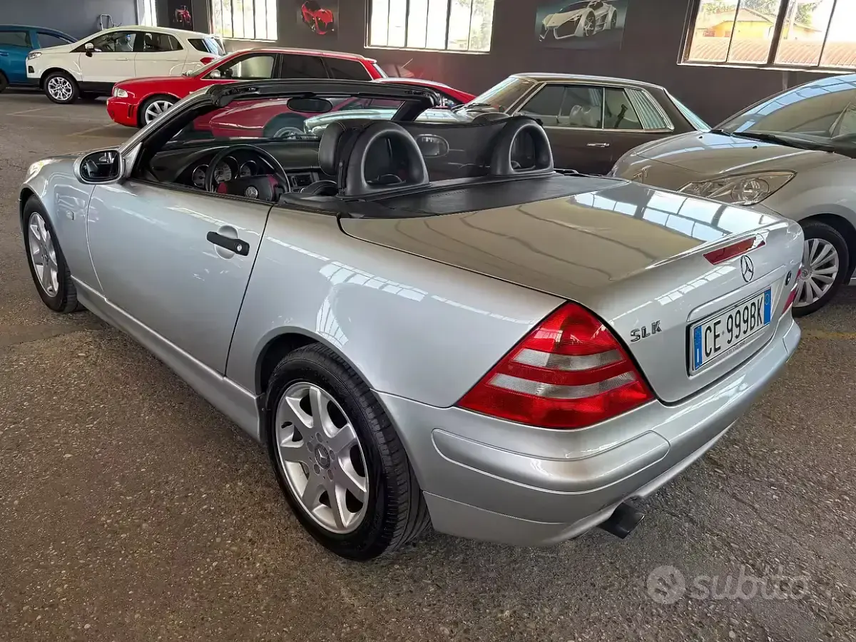 Usata Mercedes SLK200 Elegance 192 CV (141 kW) 1997 Grigio Cabrio