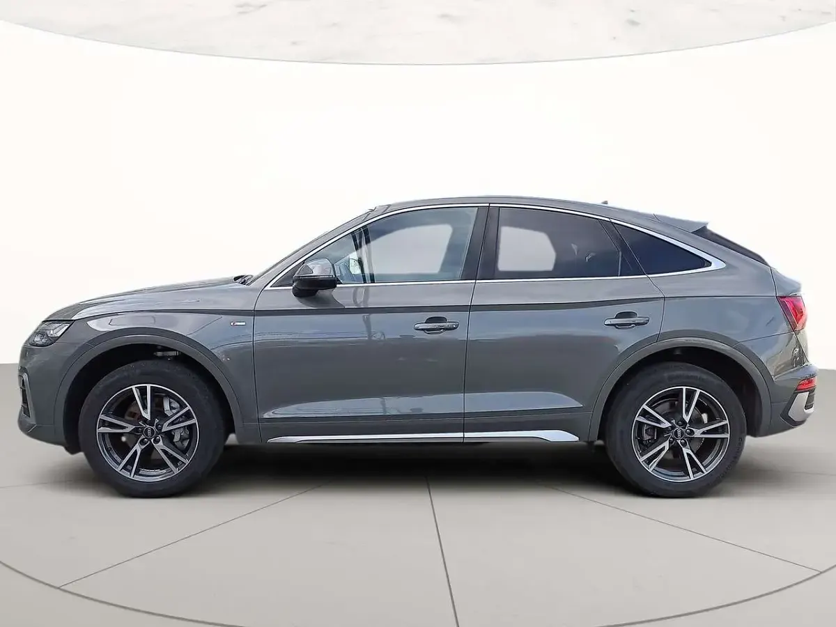 Usata Audi Q5 Sportback S-Line 204 CV (150 kW) 2024 Grigio chronos metallizzato SUV