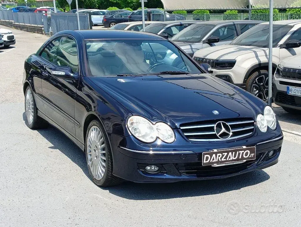 Usata Mercedes CLK220 Avantgarde 150 CV (110 kW) 2006 Blu Coupé