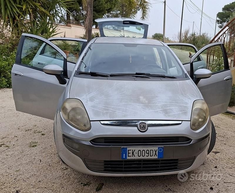 Usata Fiat Punto 2011 Grigio Utilitaria