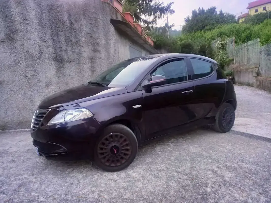 Usata Lancia Ypsilon S 69 CV (50 kW) 2014 Utilitaria
