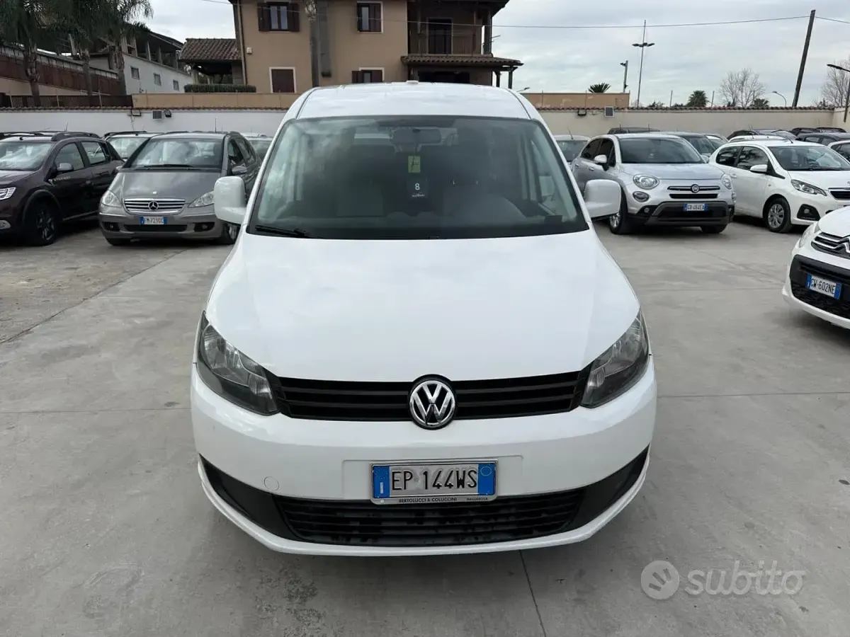 Käytetty VW Caddy 140 HP (102 kW) 2013 Valkoinen Tila-auto