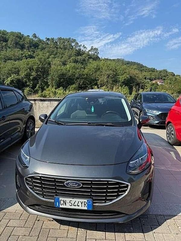 Grigio Usata 2023 Ford Fiesta Titanium Due volumi | 15.500 € (Buon prezzo) - Immagine 1/4
