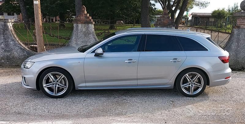 Usata Audi A4 S-Line 190 CV (139 kW) 2019 Grigio Station wagon