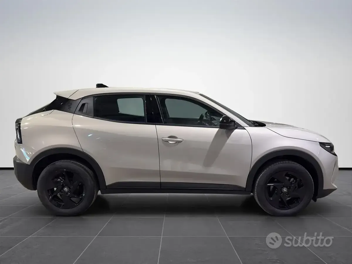 Usata Alfa Romeo GT Junior 136 CV (100 kW) 2025 Avorio SUV