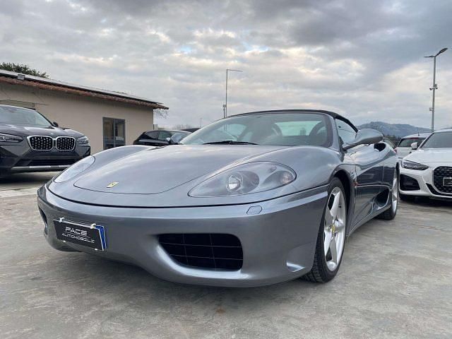 Usata Ferrari 360 400 CV (294 kW) 2004 Argento metallizzato Cabrio