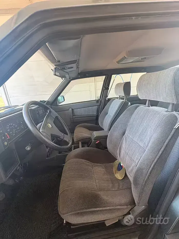 Usata Alfa Romeo 75 110 CV (80 kW) 1990 Grigio Berlina