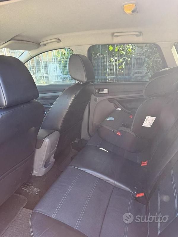 Usata Ford Focus Style 110 CV (80 kW) 2008 Nero Station wagon