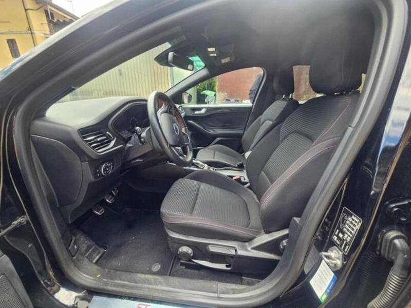 Usata Ford Focus ST-Line 120 CV (88 kW) 2021 Nero Berlina