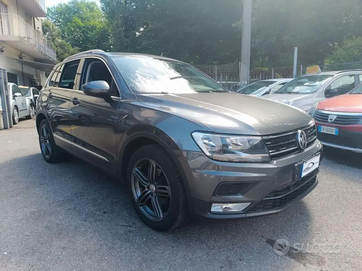Usata VW Tiguan Executive 150 CV (110 kW) 2016 Grigio SUV