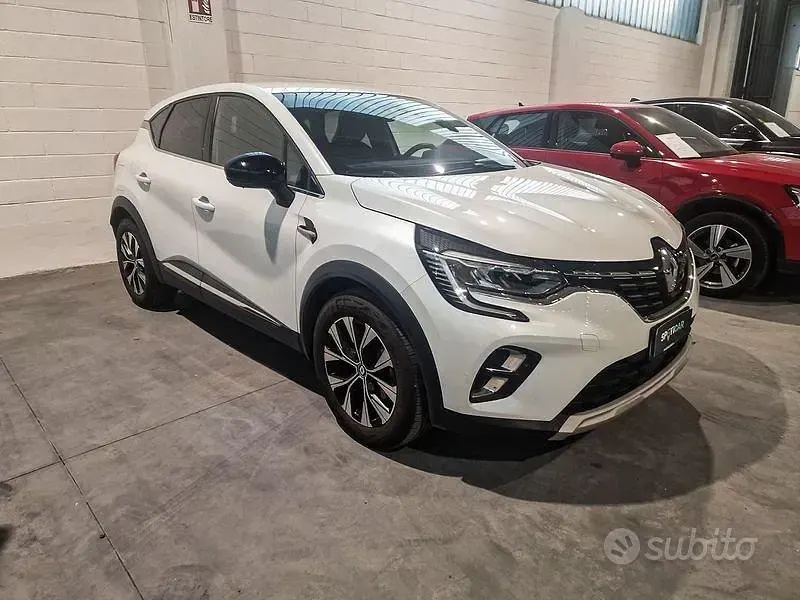Usata Renault Captur 142 CV (104 kW) 2023 Bianco SUV