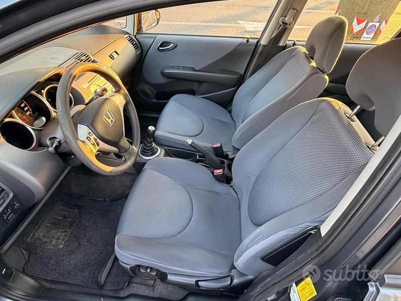 Usata Honda Jazz 83 CV (61 kW) 2007 Blu Utilitaria