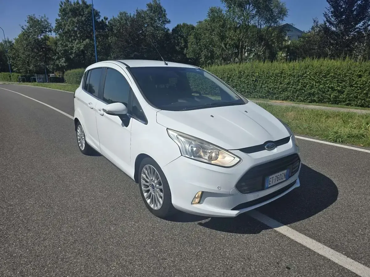 Usata Ford B-MAX Titanium 75 CV (55 kW) 2015 Other Monovolume
