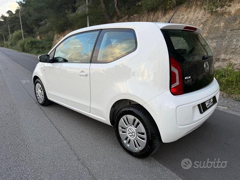 Usata VW up! high up! 75 CV (55 kW) 2015 Bianco Utilitaria