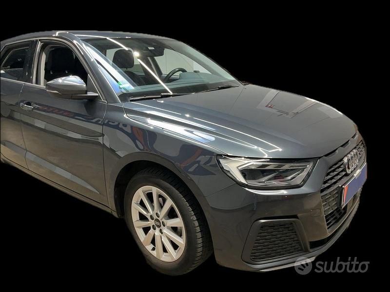 Usata Audi A1 Admired 95 CV (69 kW) 2022 Grigio SUV