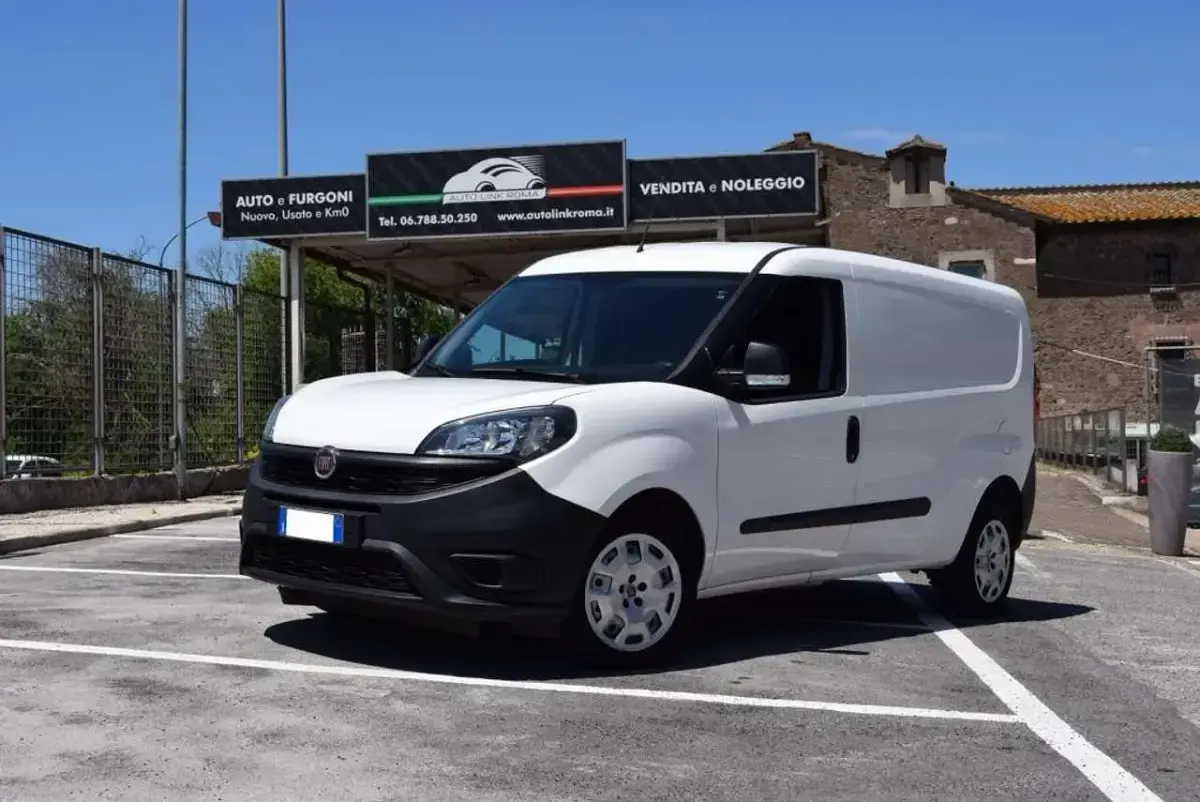 Usata Fiat Doblò Business 105 CV (77 kW) 2021 Bianco Monovolume