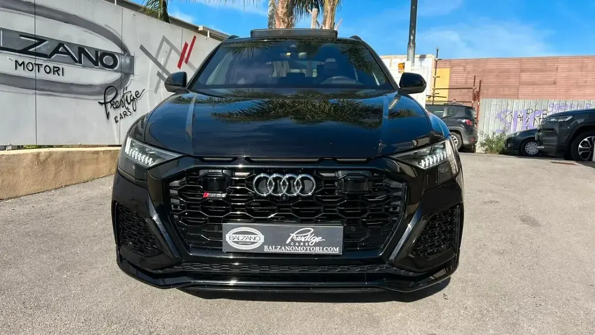 Usata Audi Q8 599 CV (440 kW) 2021 Nero SUV