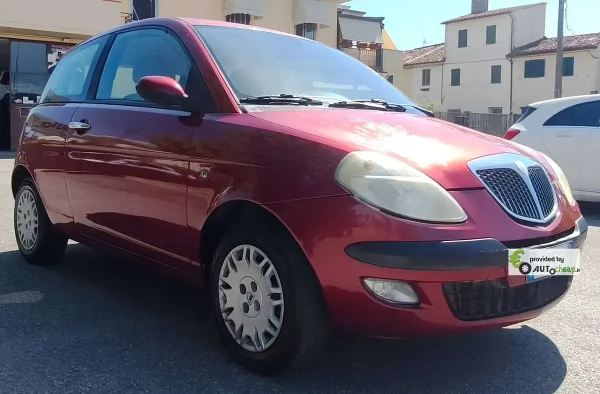 Usata Lancia Ypsilon 60 CV (44 kW) 2005 Bordeaux Utilitaria