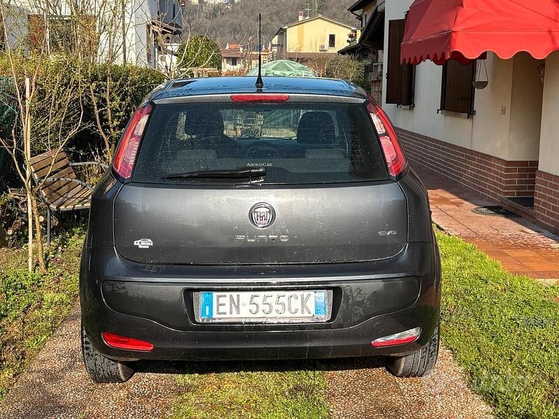 Usata Fiat Punto Evo 75 CV (55 kW) 2012 Utilitaria