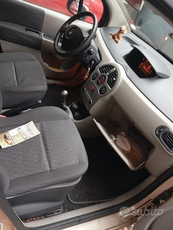 Usata Renault Modus 75 CV (55 kW) 2007 Monovolume