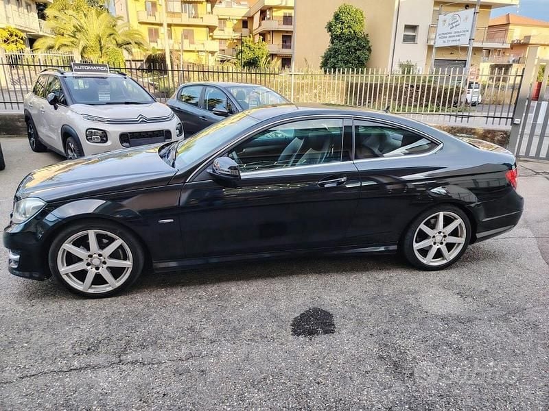 Usata Mercedes C220 170 CV (125 kW) 2011 Nero Coupé