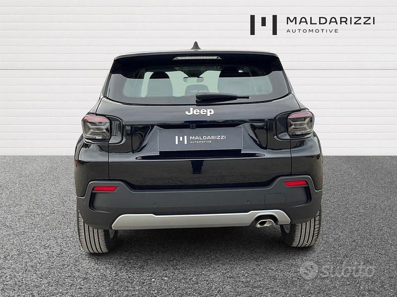 Usata Jeep Avenger Altitude 110 CV (80 kW) 2025 Nero SUV