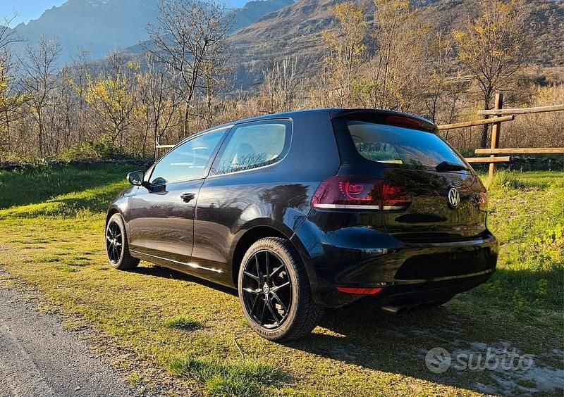 Usata VW Golf VI Highline 140 CV (102 kW) 2011 Nero Utilitaria