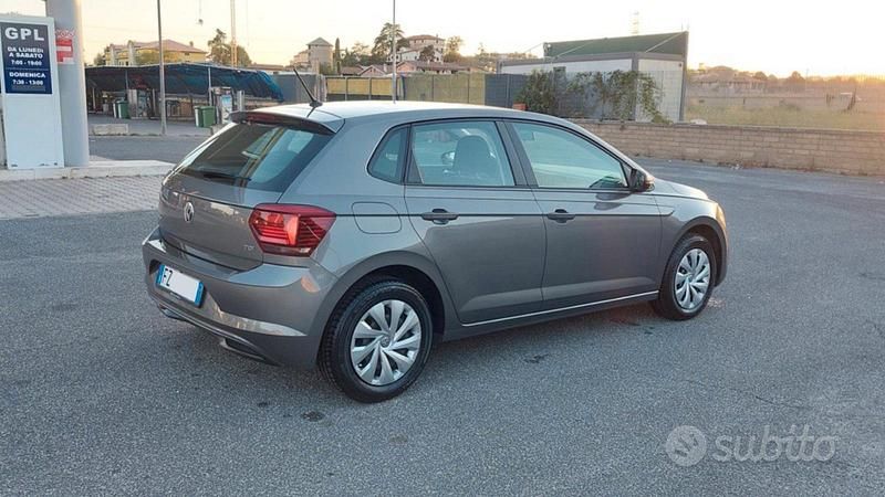 Usata VW Polo Trendline 90 CV (66 kW) 2019 Grigio Berlina