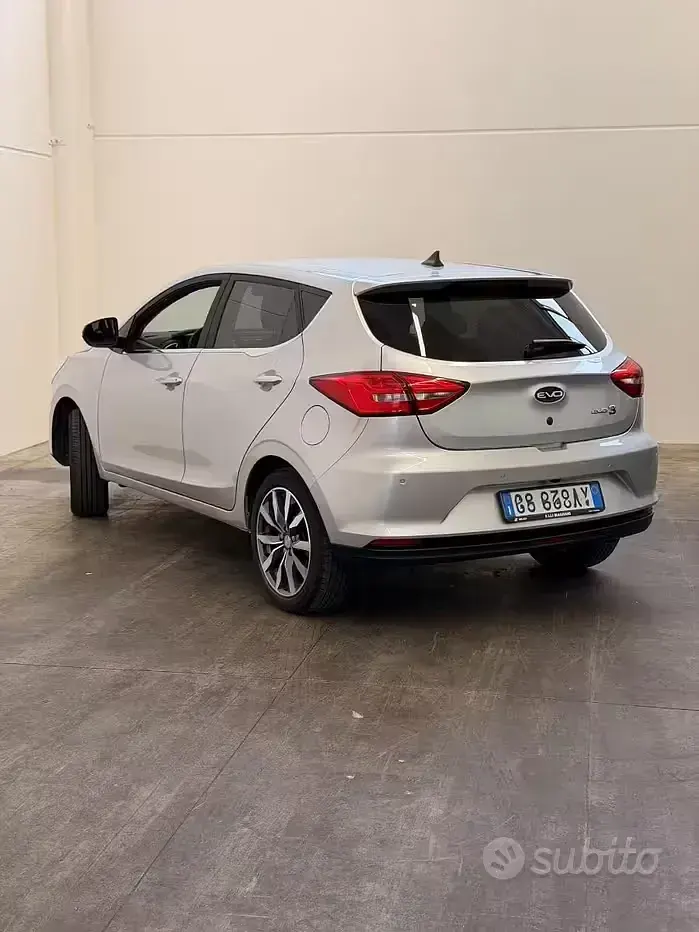 Usata EVO Evo 3 113 CV (83 kW) 2024 Grigio SUV