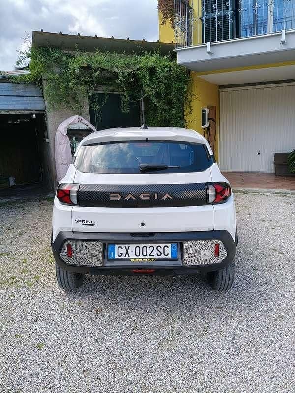 Usata Dacia Spring Extreme 19 kW (26 CV) 2025 Bianco Utilitaria