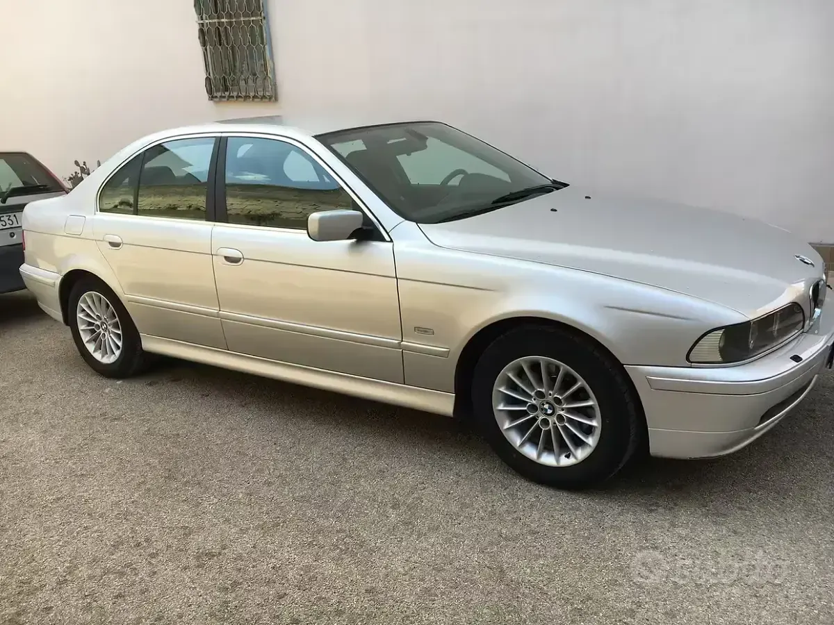 Usata BMW 520 136 CV (100 kW) 2001 Grigio Berlina