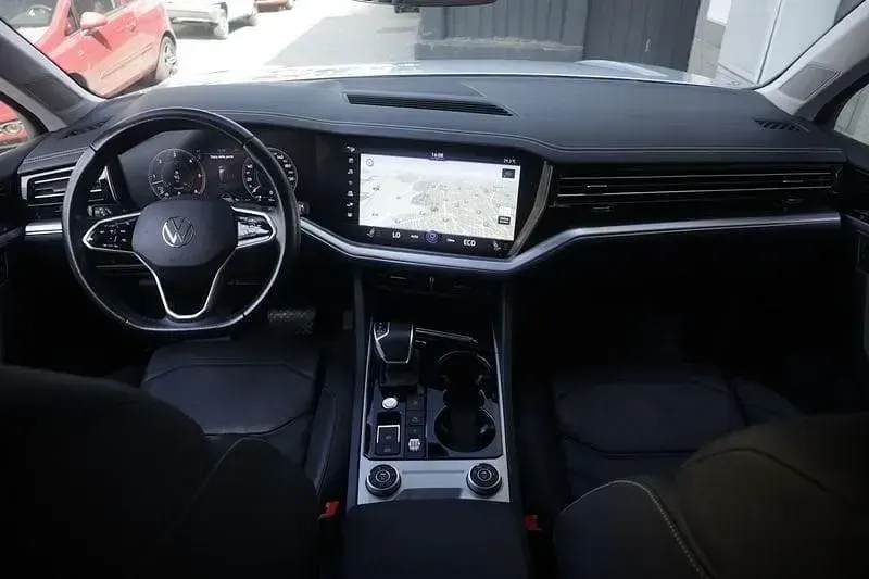 Usata VW Touareg Atmosphere 286 CV (210 kW) 2022 Argento SUV