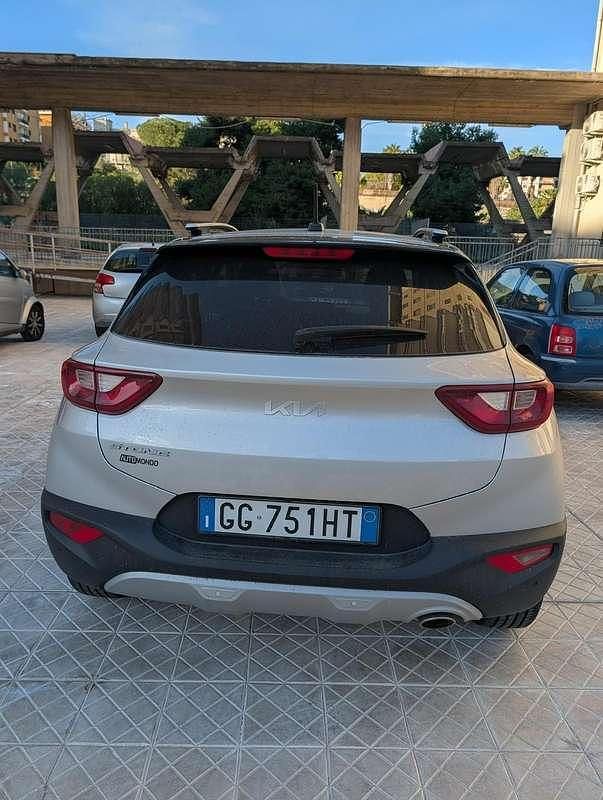Usata Kia Stonic Style 101 CV (74 kW) 2022 SUV