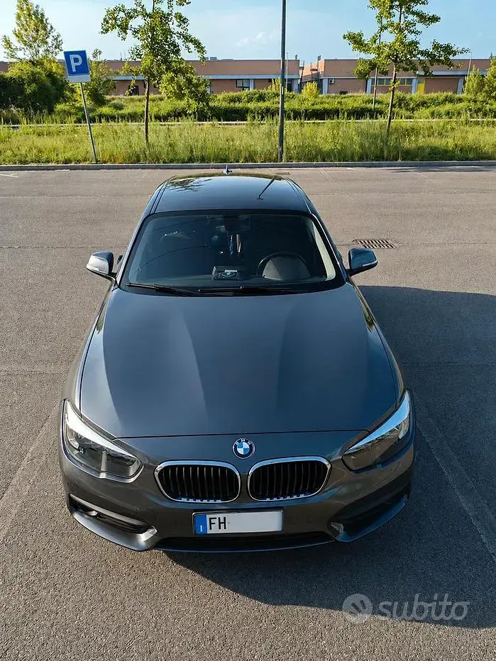 Usata BMW 116 109 CV (80 kW) 2017 Grigio Utilitaria