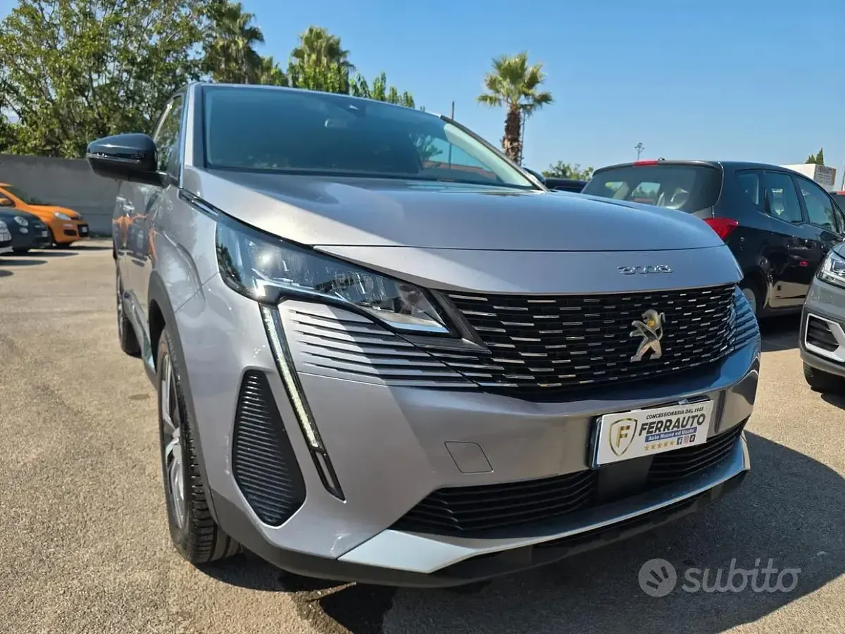 Usata Peugeot 3008 Allure 131 CV (96 kW) 2022 Grigio SUV