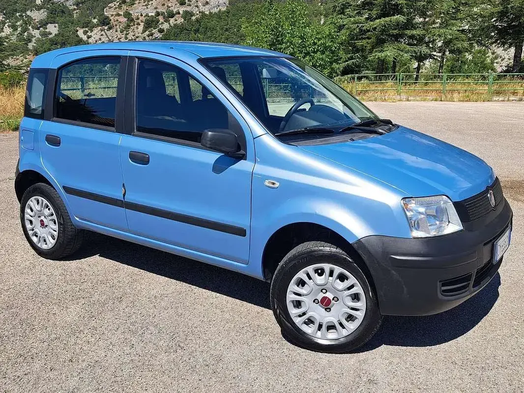 Usata Fiat Panda 4x4 69 CV (50 kW) 2009 Blu/azzurro Utilitaria