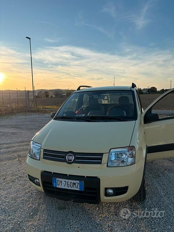 Usata Fiat Panda Dynamic 60 CV (44 kW) 2009 Giallo Berlina