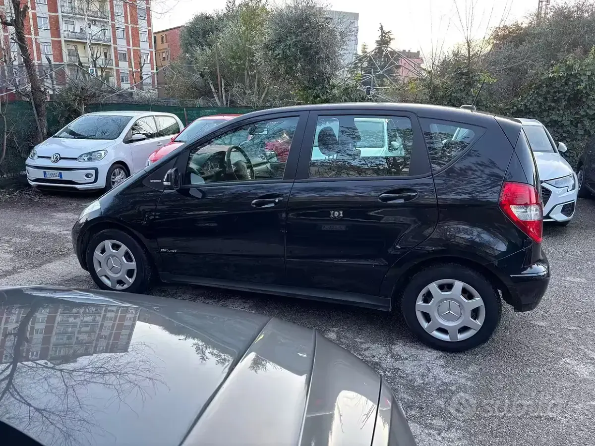 Usata Mercedes A160 Executive 82 CV (60 kW) 2012 Nero Utilitaria