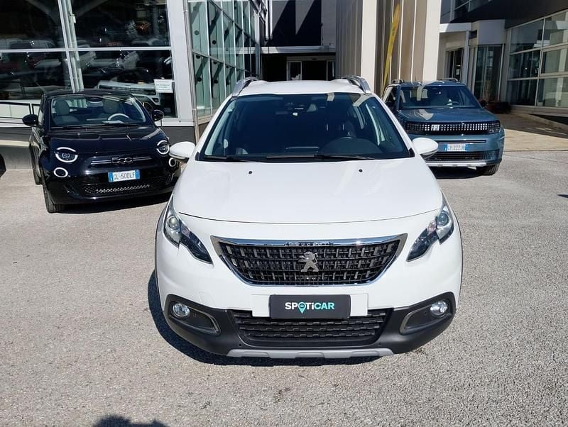 Usata Peugeot 2008 Allure 110 CV (80 kW) 2017 Bianco SUV