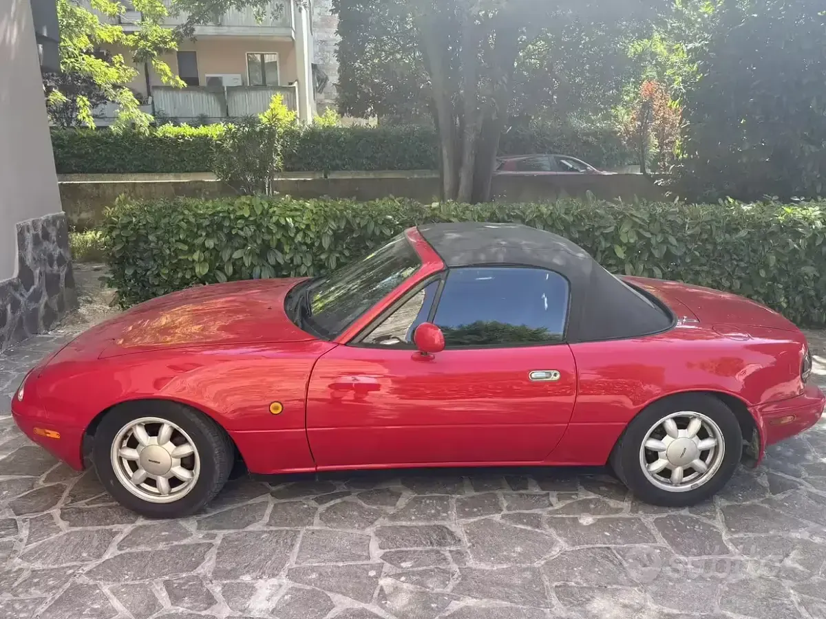 Usata Mazda MX5 116 CV (85 kW) 1990 Cabrio