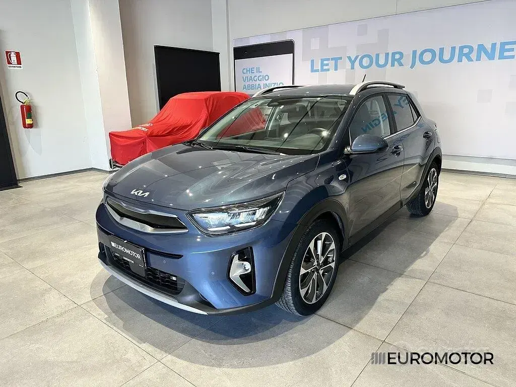 Usata Kia Stonic Style 101 CV (74 kW) 2022 Bluazzurro SUV