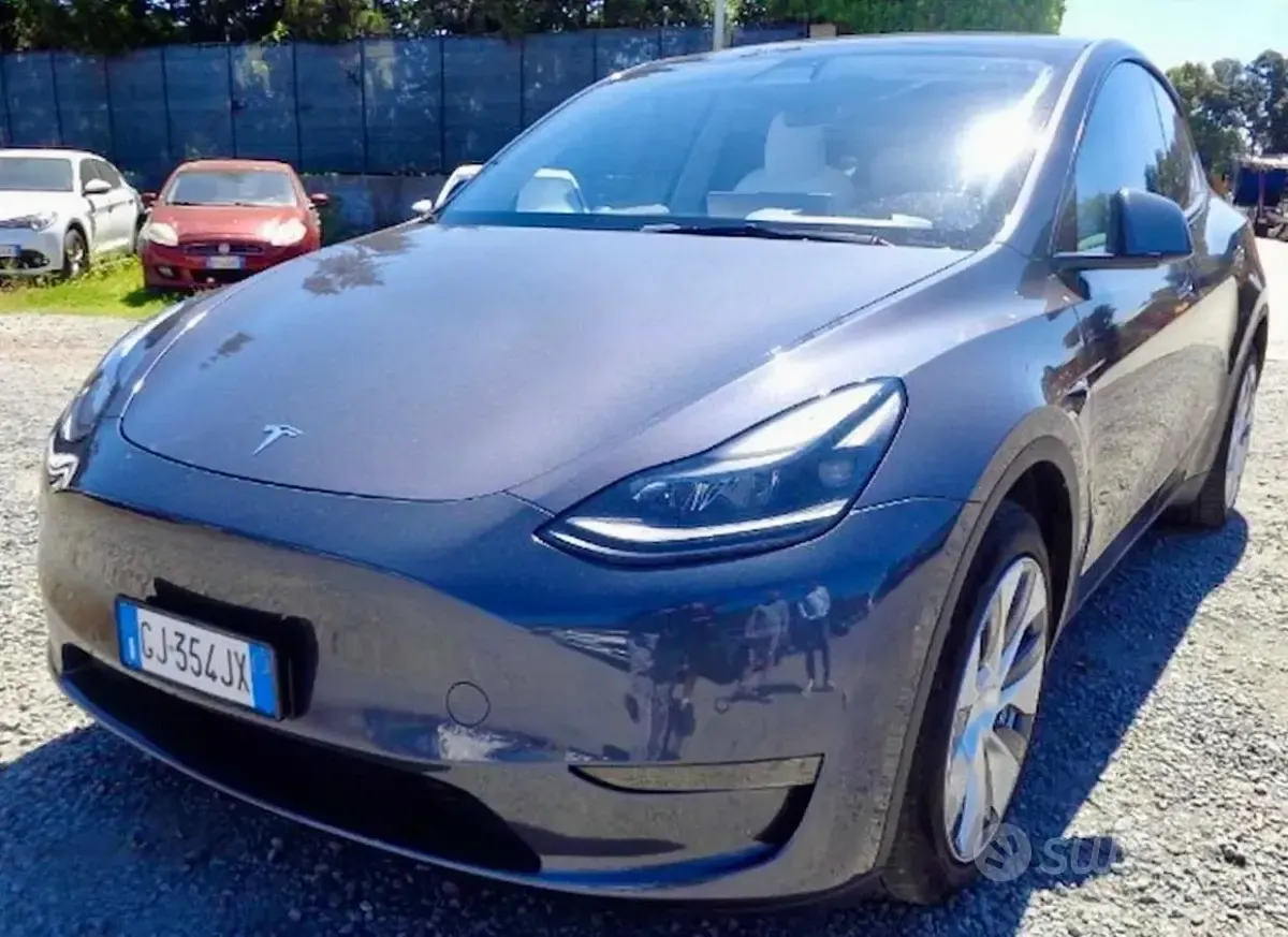Usado Tesla Model Y Long Range AWD 152 kW (208 CV) 2022 Gris SUV