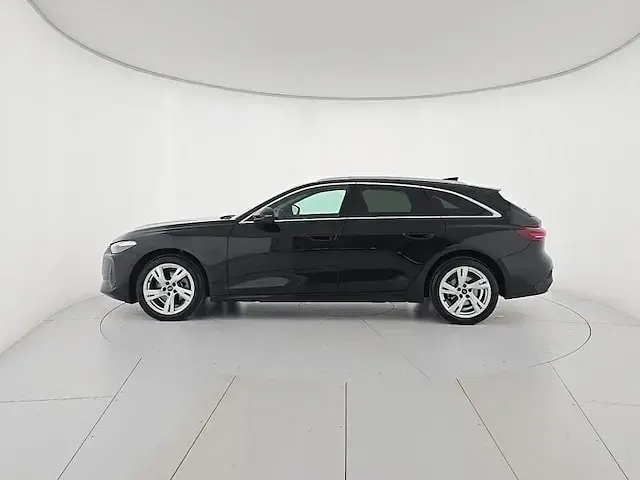 Usata Audi A5 Business 150 CV (110 kW) 2025 Nero mythos metallizzato Station wagon