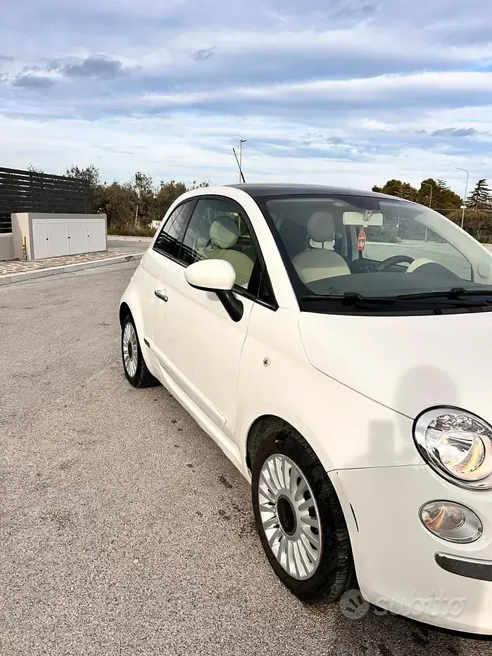 Usata Fiat 500 95 CV (69 kW) 2011 Bianco